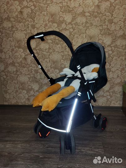 Прогулочная коляска как новая