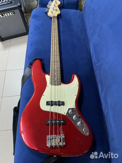 Бас гитара squier fender standart