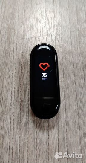 Фитнес браслет Xiaomi Mi SMART Band 4 NFC (xmsh08H