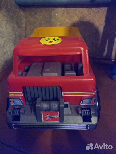 Грузовик супер гигант