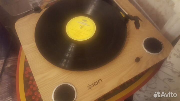 Виниловый проигрыватель ION Audio MAX LP