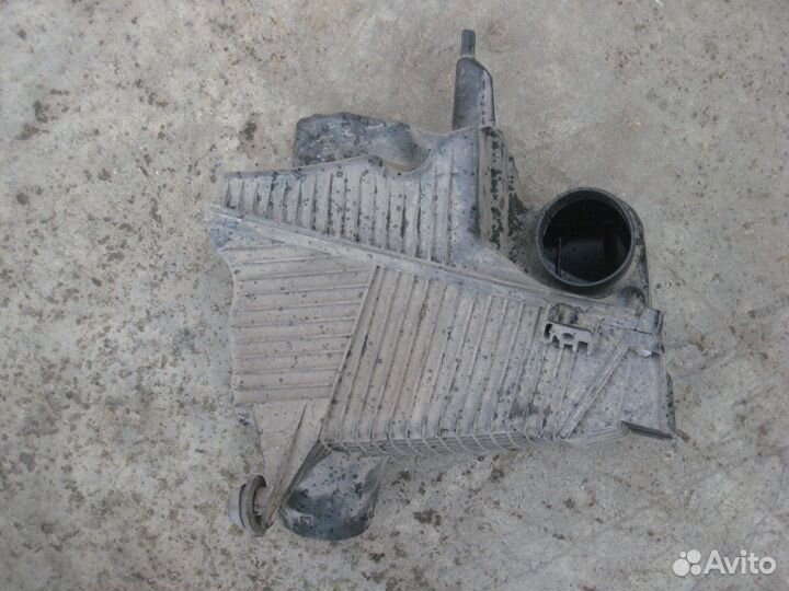 Корпус воздушного фильтра Renault Megane 2