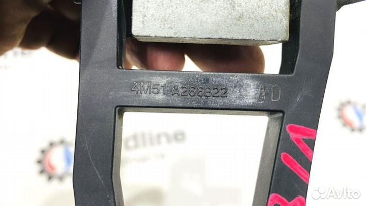 Кронштейн ручки двери задний правый Ford Focus 2