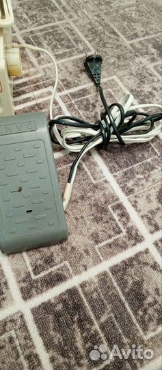 Швейная машина оверлок