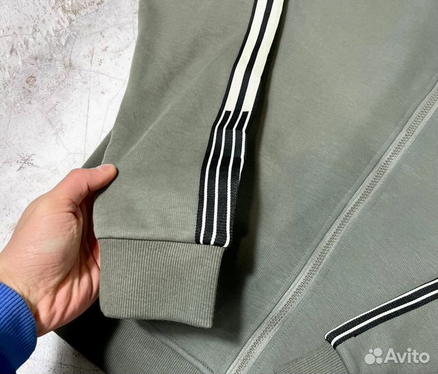 Спортивные костюмы Balenciaga