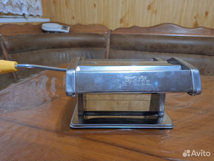 Тестораскатка лапшерезка