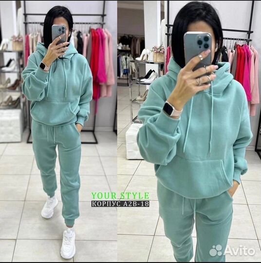 Спортивный костюм женский новый на флисе