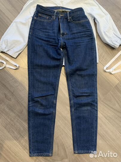 Комплект вещей на худенькую девушку