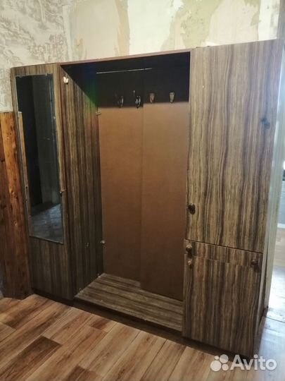 Шкаф в прихожую