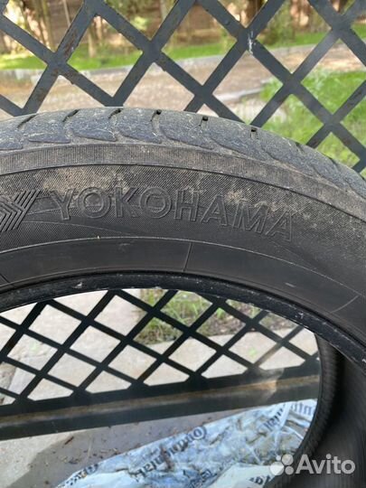 Yokohama 125T 235/55 R20 H