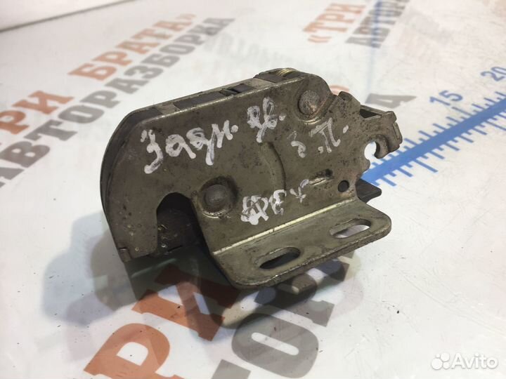 Мерседес Спринтер Замок задней двери Прав