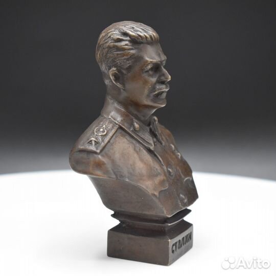 Бюст бронзовый 