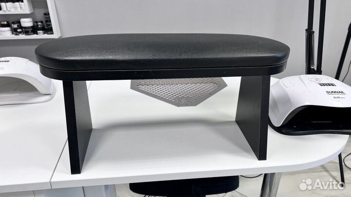 Подлокотник для маникюра