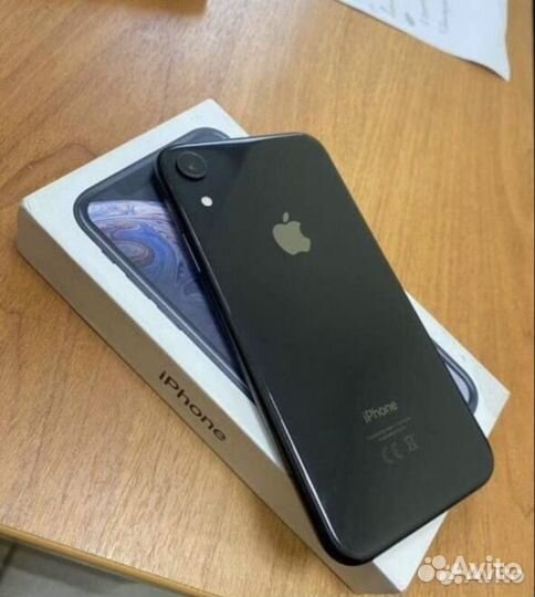iPhone Xr, 64 ГБ