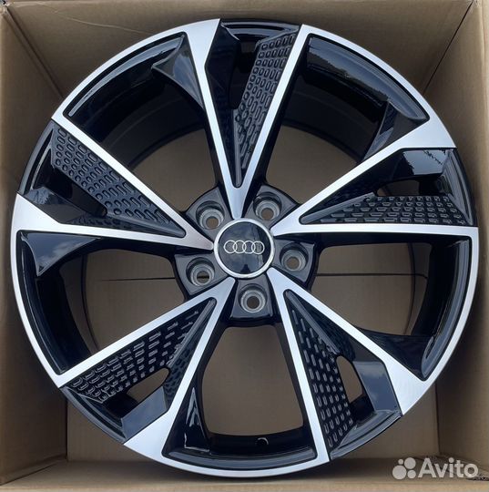 Диски R18 на Audi A4 A5 A6 A7 A8 Q3 Q5