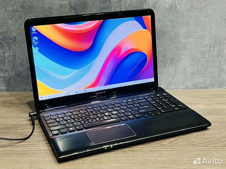 Sony vaio 15,6“/i3-3110m/8gb озу/SSD 120gb