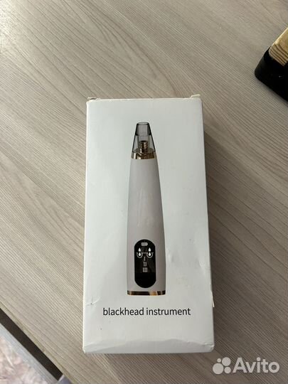 Ваакумный аппарат для чистки лица/пор