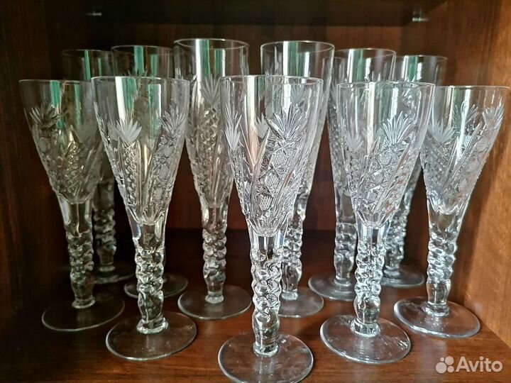 Набор хрустальных фужеров и парные