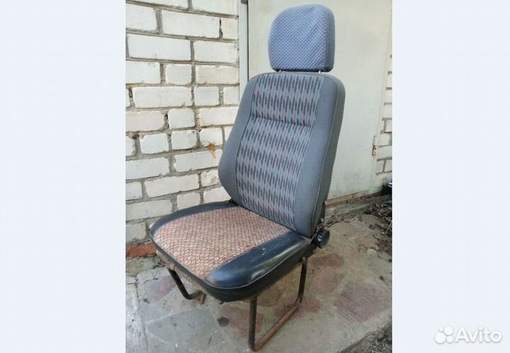 Сиденье на микроавтобус