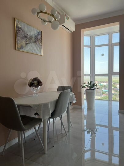 2-к. квартира, 60,4 м², 10/17 эт.