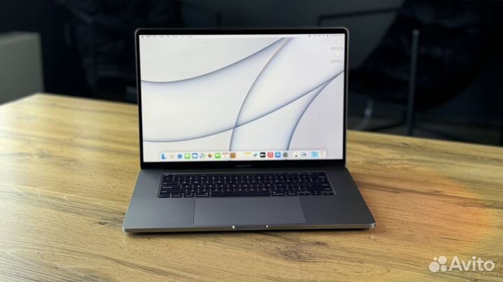 Мощный MacBook Pro 16 2020 i9 64 gb 270 циклов