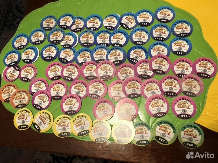 Кэпсы Сотки, фишки, биты, из 90-х