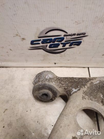 Рычаг подвески передний правый Volkswagen Passat