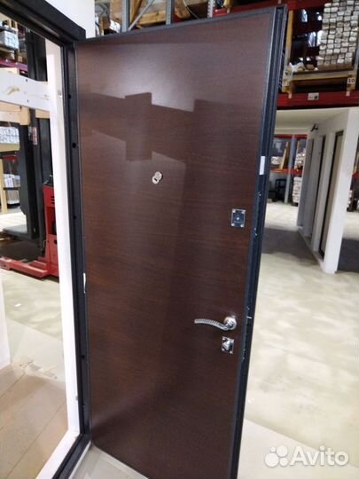 Дверь Входная и Двери Межкомнатные