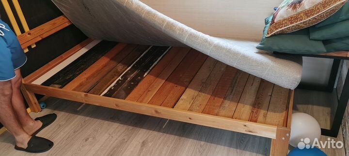 Кровать IKEA 90x200