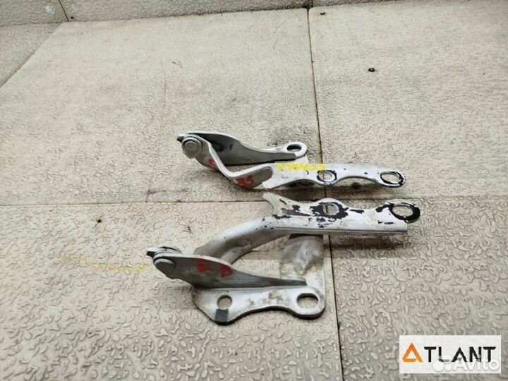 Петля капота toyota carina ED