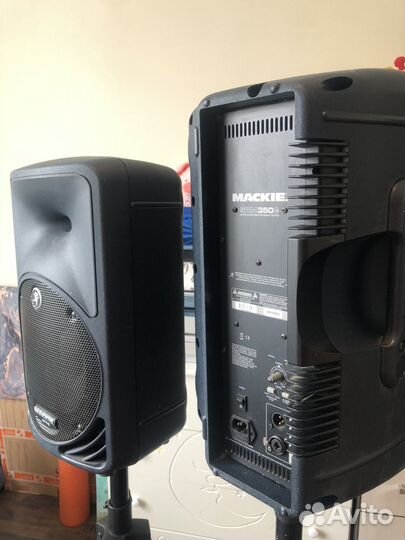 Колонка одна Mackie stm 350 v2