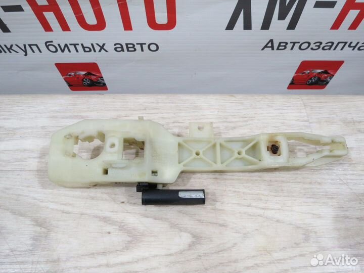 Кронштейн ручки задней левой Hyundai Solaris