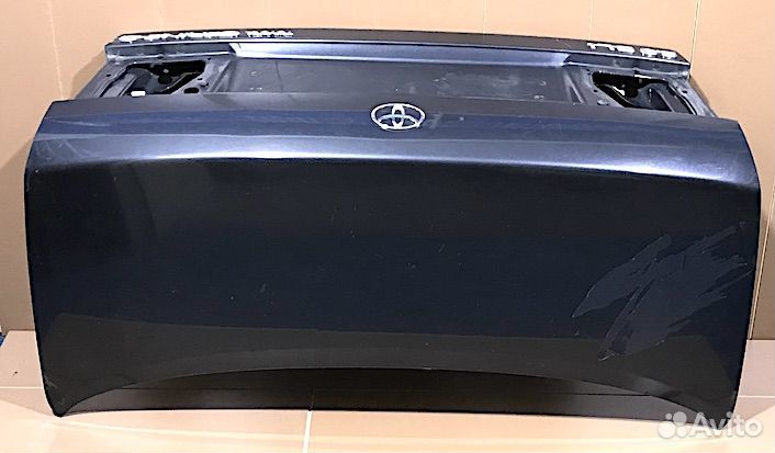 Тойота Карина Крышка багажника