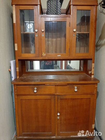 Старинный буфет