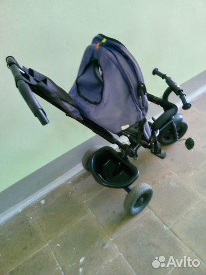 Детский трехколесный велосипед