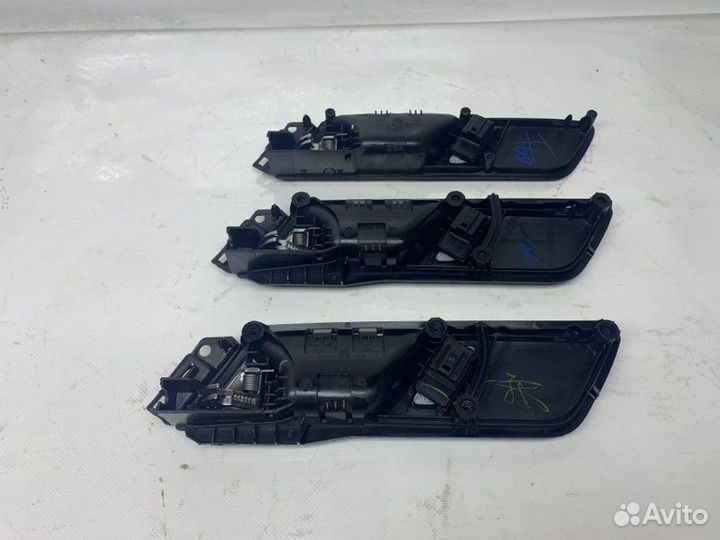 Ручка двери внутренняя передняя правая Volkswagen