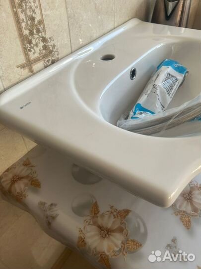 Раковина в ванную бу