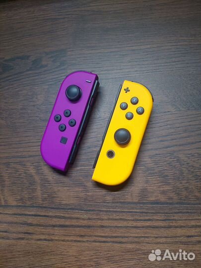 Joy-Con (Фиолетовый и оранжевый)