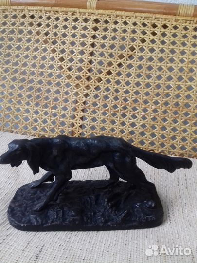 Статуэтка собаки