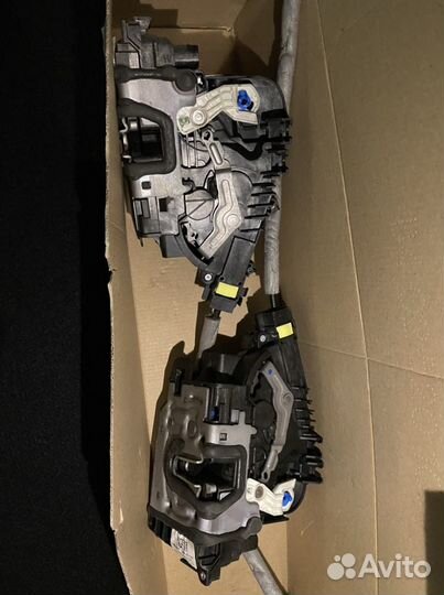 Замок двери Mercedes w213