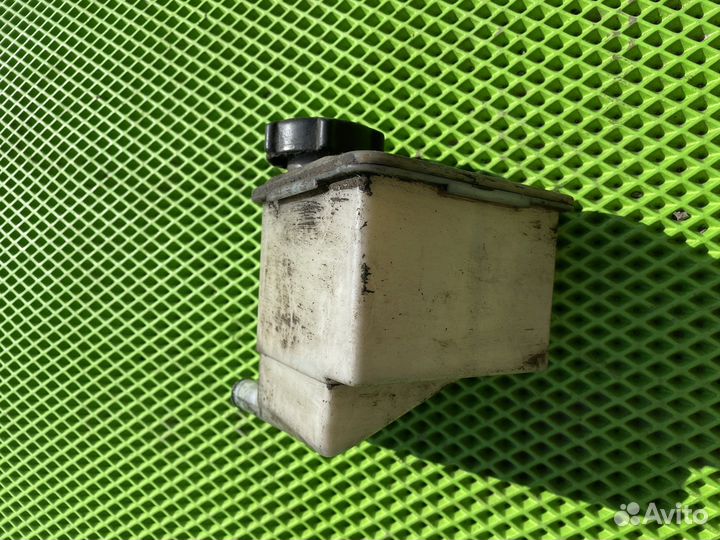 Бачок гур форд мондео 1