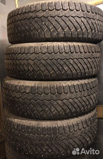 Gislaved Nord Frost 200 SUV 215/55 R17