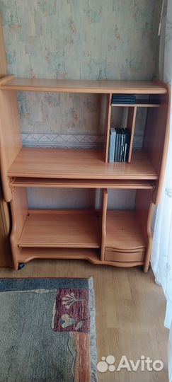 Компьютерный стол