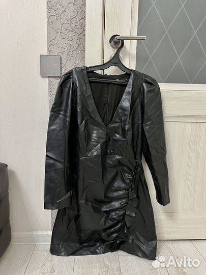 Кожаное платье zara