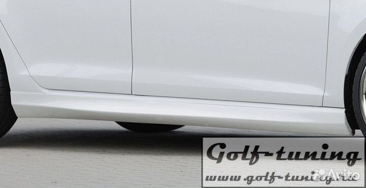 VW Golf 6 Накладки на пороги Rieger