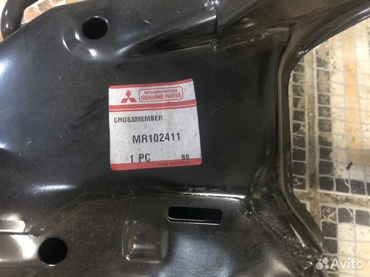 Балка подмоторная Mitsubishi Carisma 1999-2004