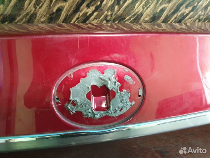 Накладка двери багажника Lexus Ct200H