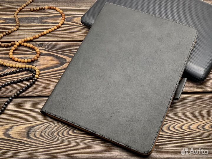 Чехол на iPad 11 кожа с силиконовой вставкой