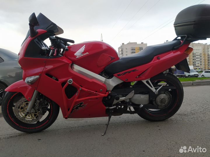 Honda vfr 800