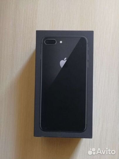 iPhone 8 Plus, 64 ГБ